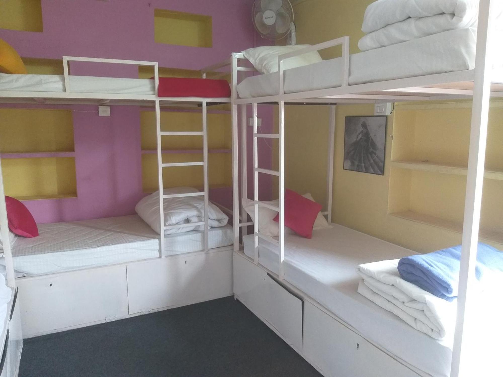 City And Palace View Guest House Udaipur Rom bilde
